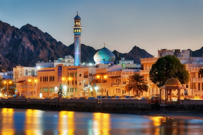 Dunes, Mountains & Wadis of Oman image 3
