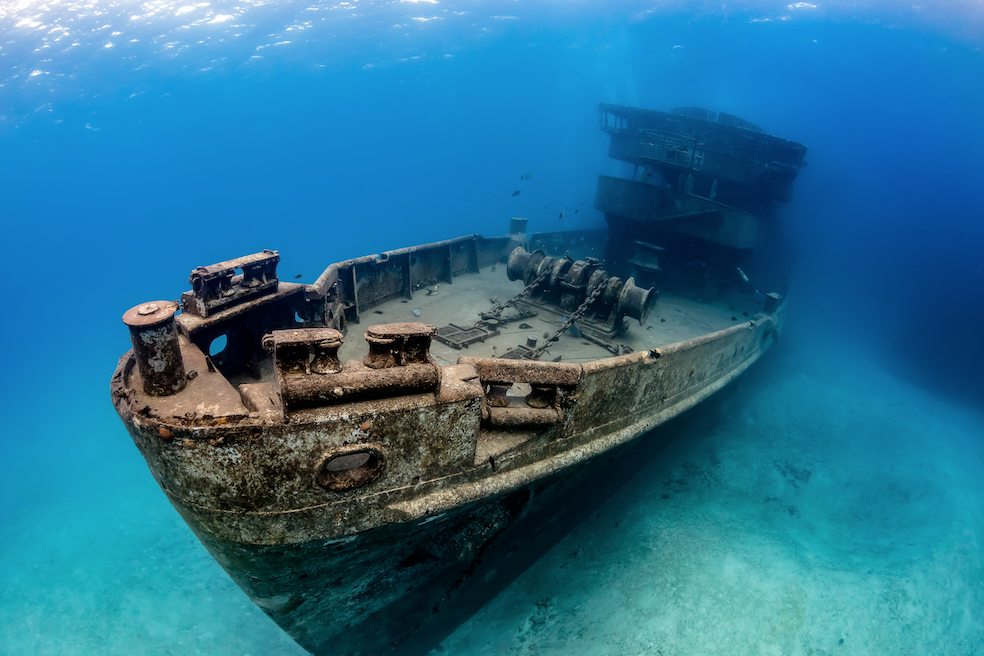 Shipwreck Diving, Cayman Islands