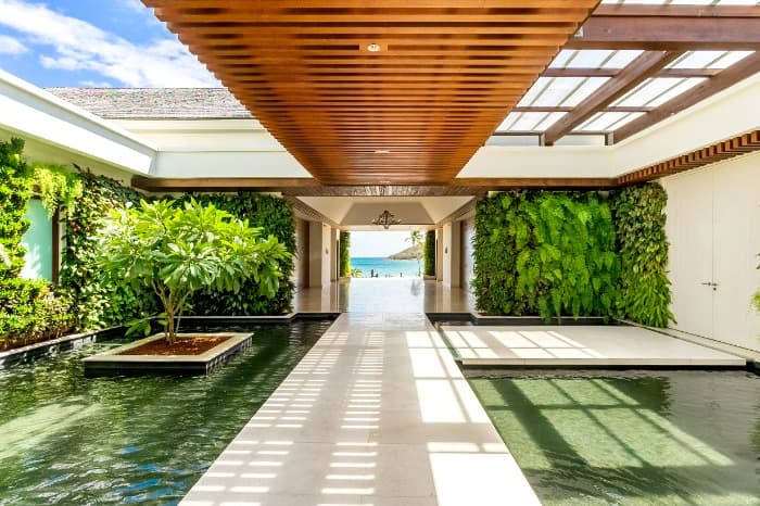 The welcome entrance at Park Hyatt in St.Kitts with plant walls