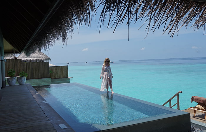 Author Layla Visiting Joali, Maldives